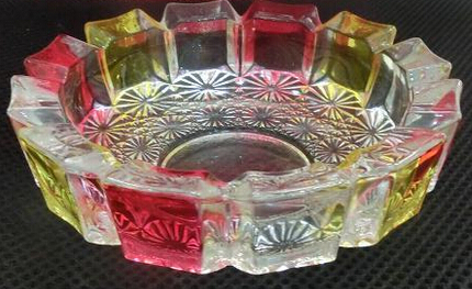 烟灰缸