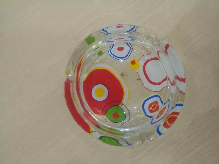 烟灰缸